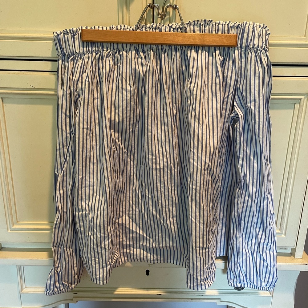 Gap off the shoulder blouse